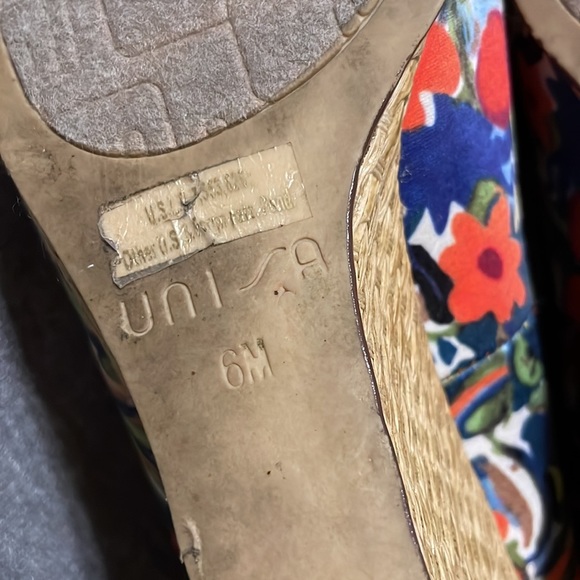 Unisa Peep Toe Wedge - Picture 6 of 6